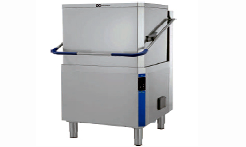Hood type dishwasher